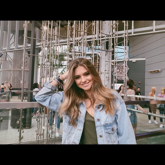 Meet your Posher, Dallas - Picture 1 of 1